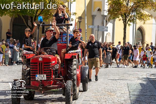 Foto Laudi_ Volksfestzug-109.jpg